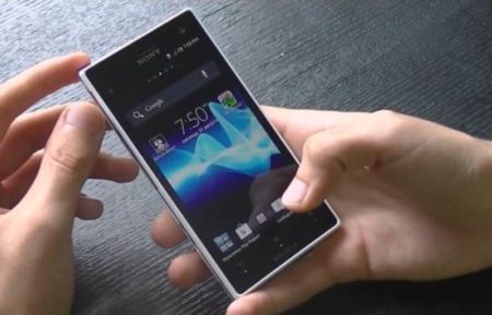 Review Sony Xperia Acro S