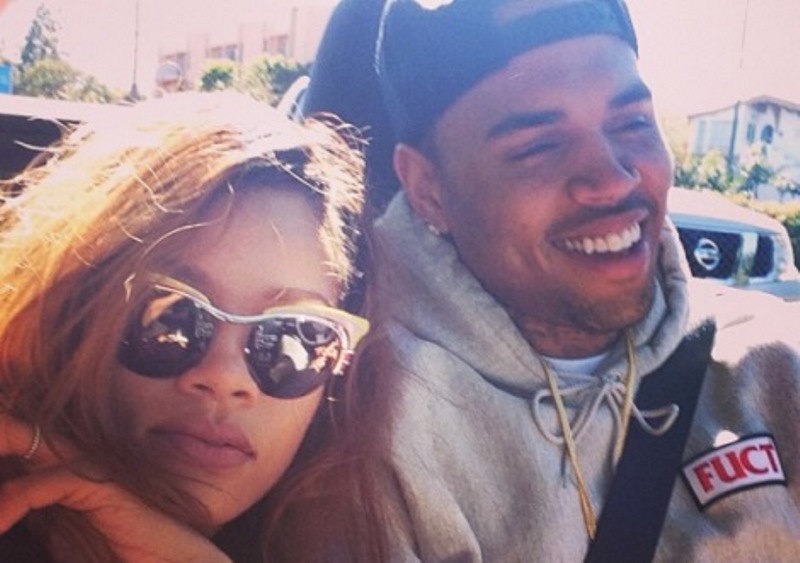 Rihanna dan Chris Brown Kembali Rujuk