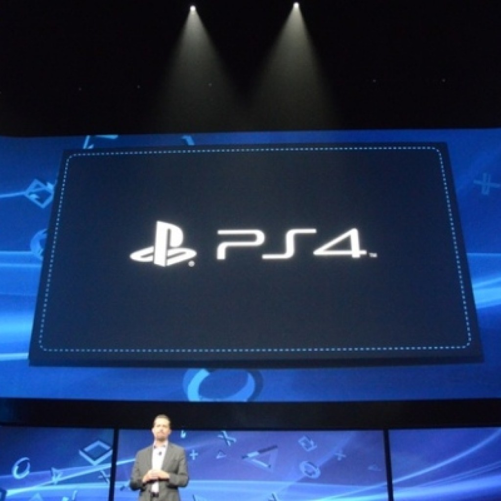 Sony PlayStation 4 vs XBOX One