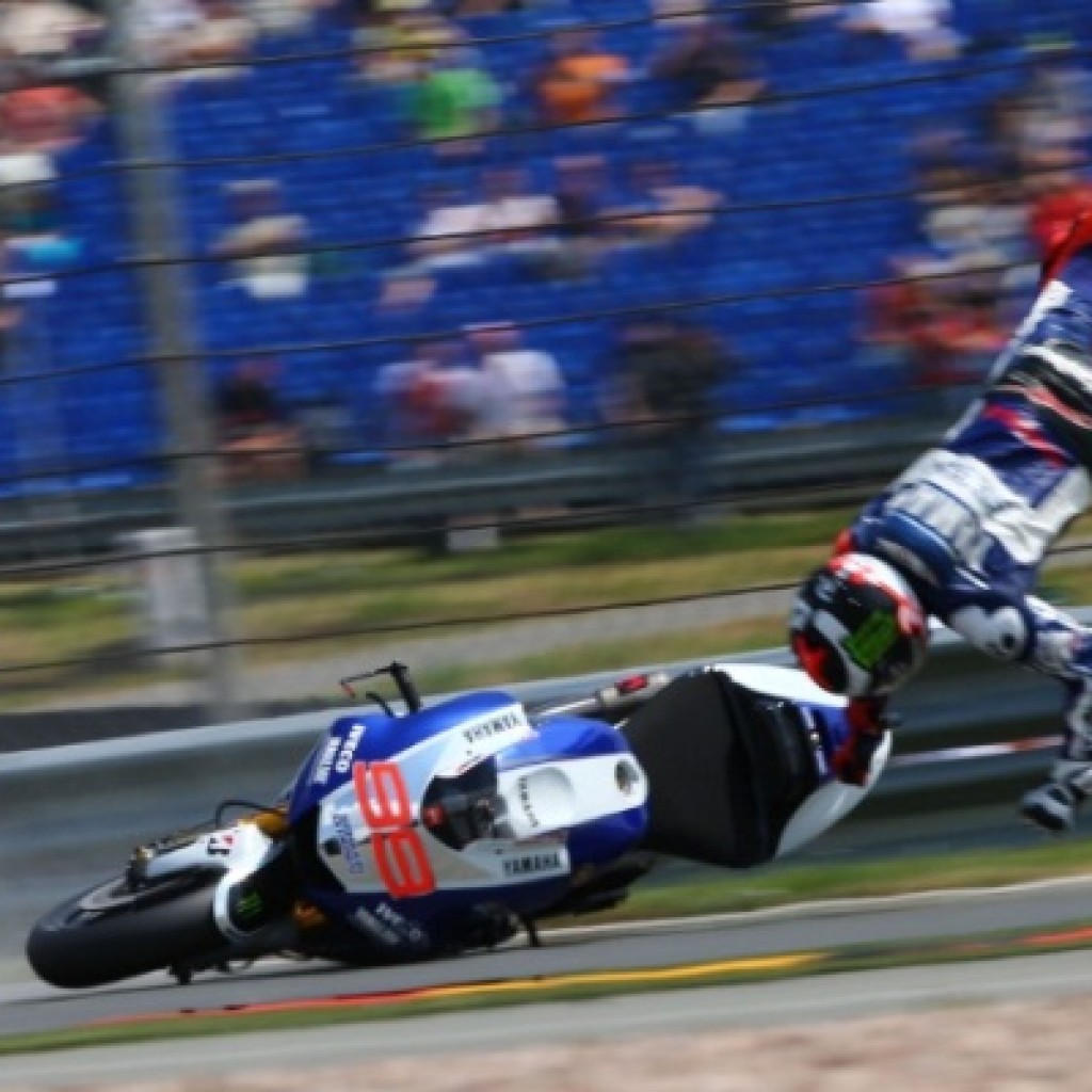 Jorge Lorenzo Crash MotoGP Sachsenring 2013