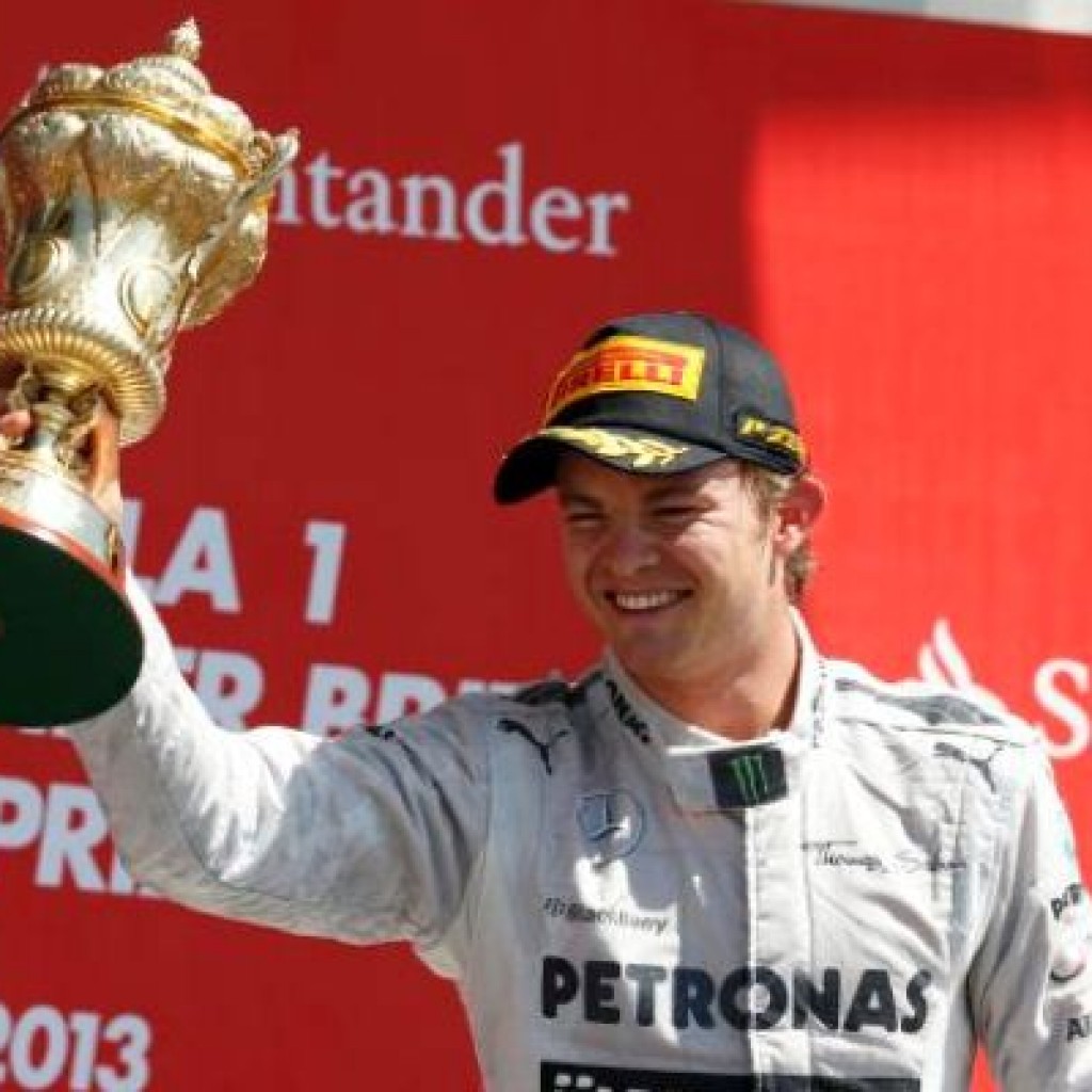 Nico Rosberg F1 GP Inggris Podium