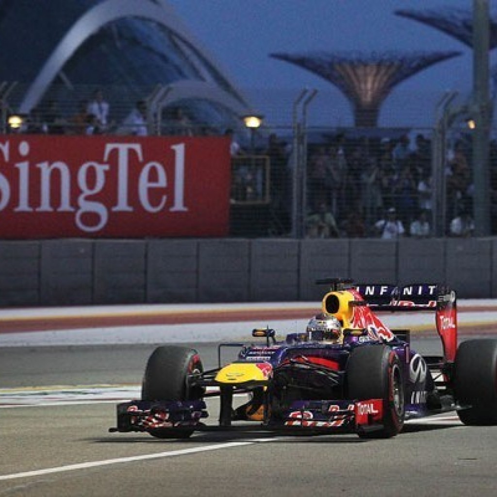 Sebastian Vettel F1 GP Singapore Pole