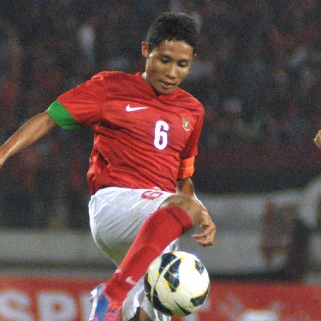 Evan Dimas1