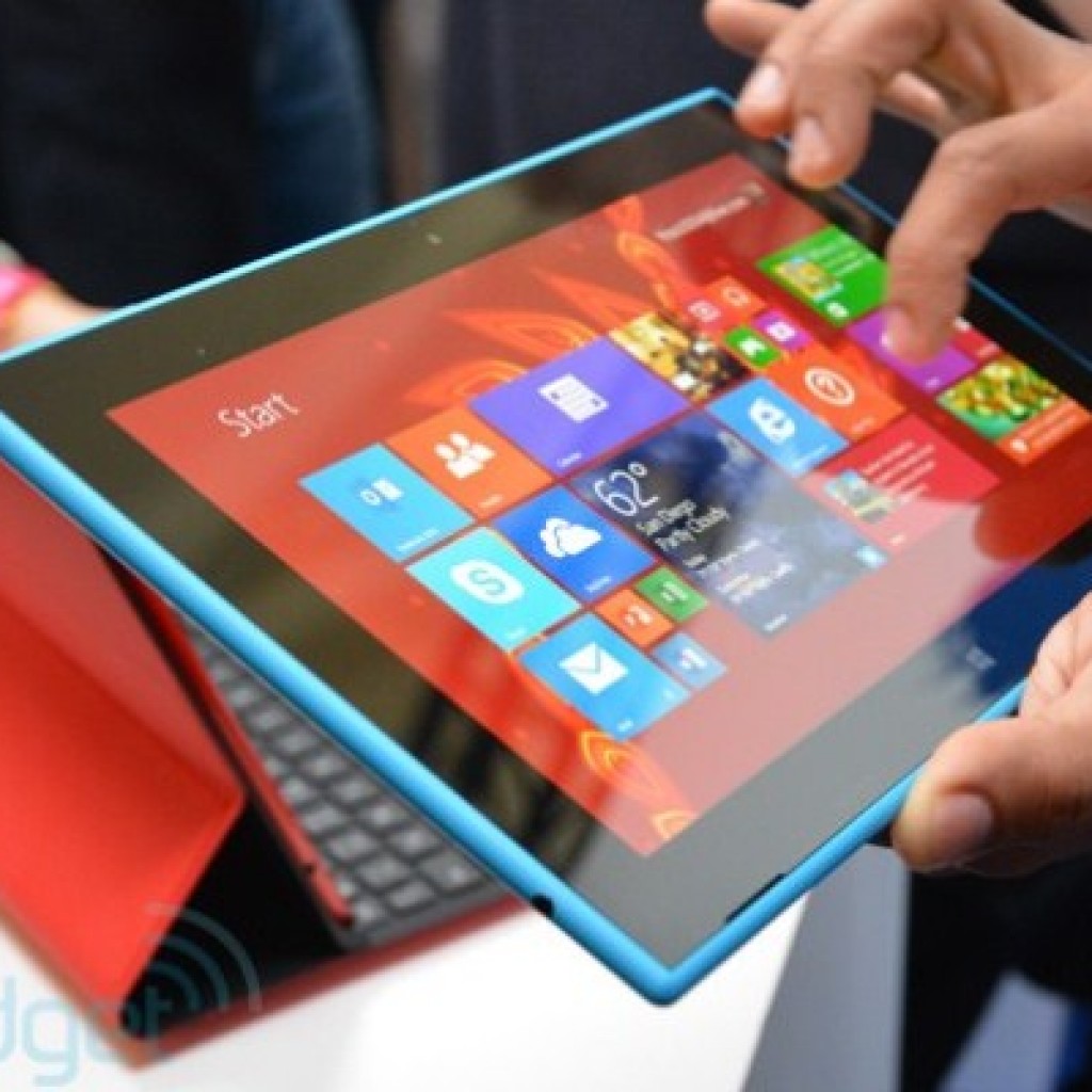 Nokia Lumia 2520 Release