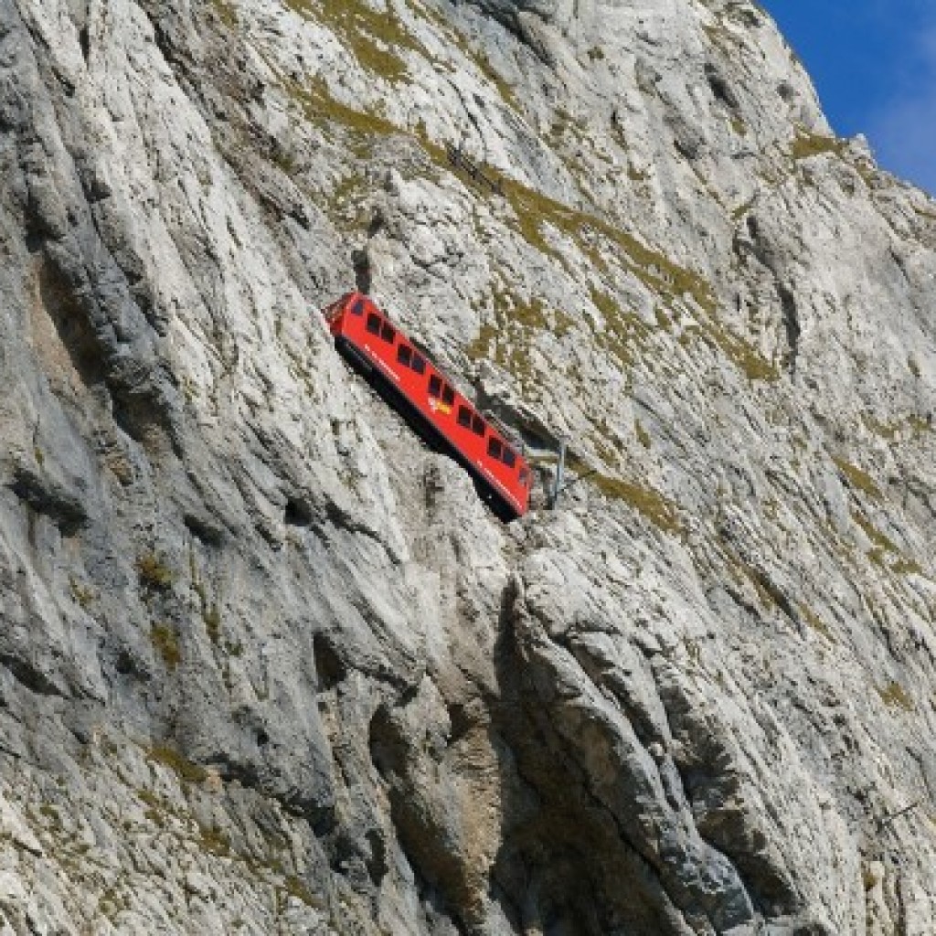 jalur kereta api gunung piatus