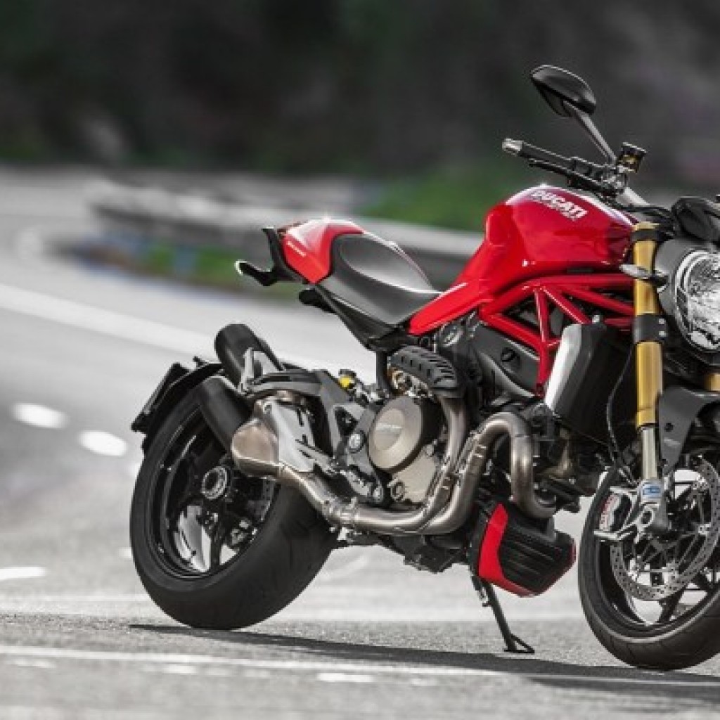 Ducati Monster 1200S