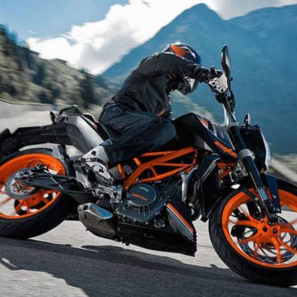 KTM Duke 390 Black