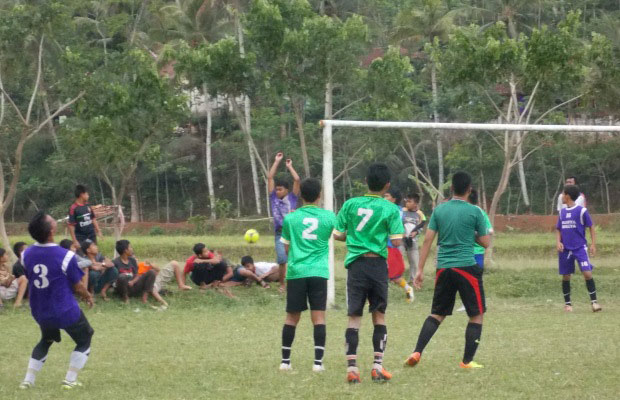 Turnamen Bola Desa Cisontrol, Jetak Boyong Piala Bergilir Kades