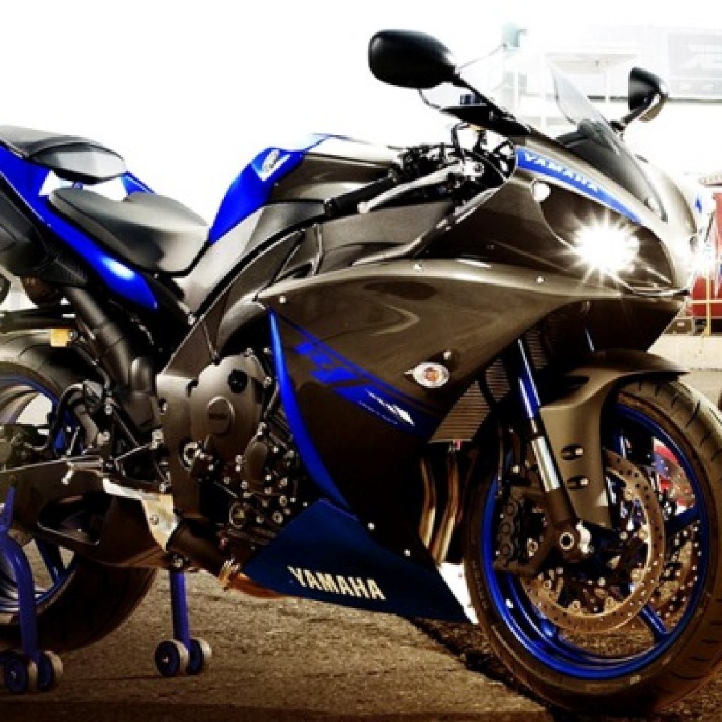 Yamaha YZF R1