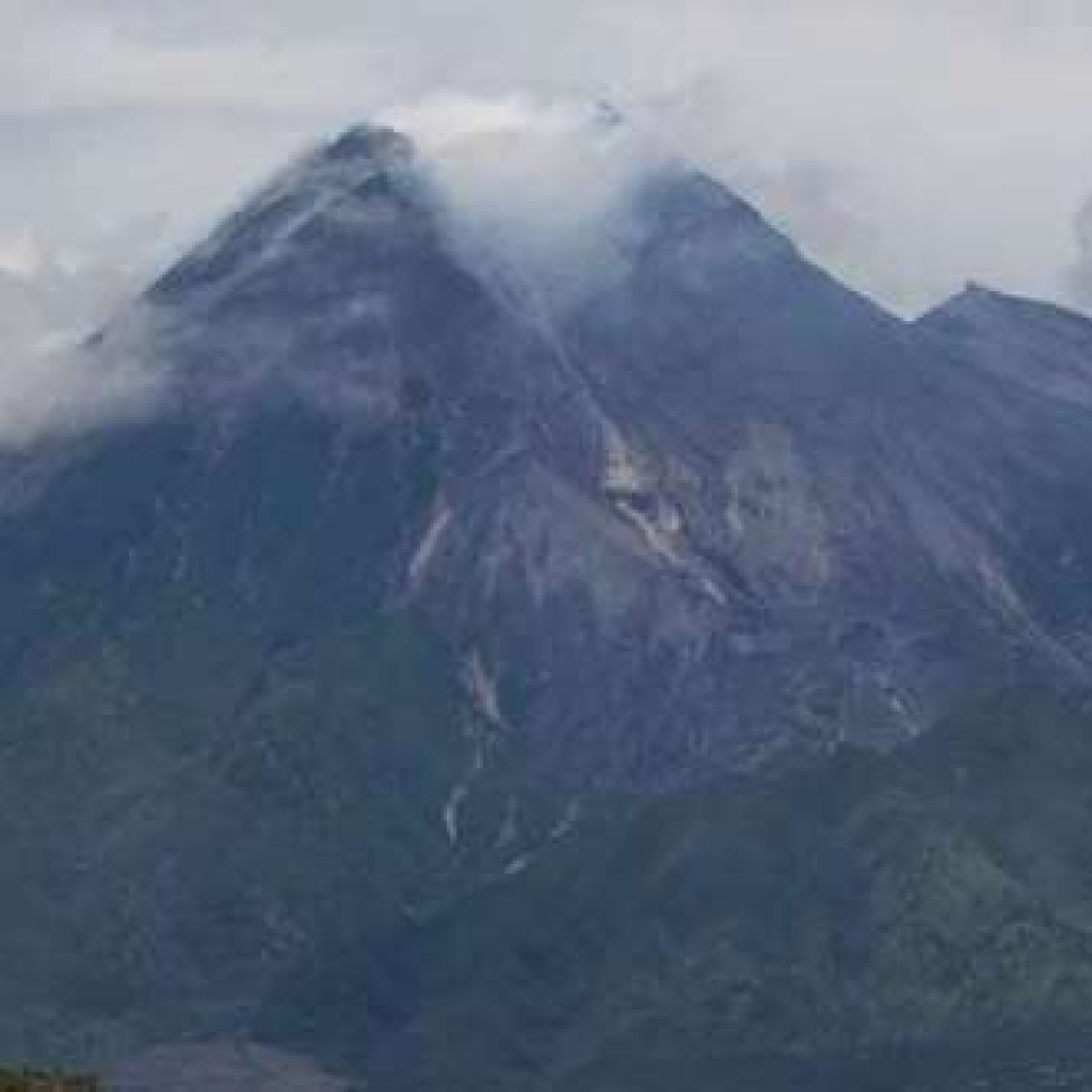 gunung merapi