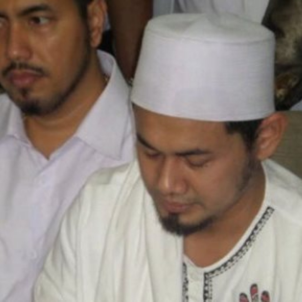 ustadz guntur bumi