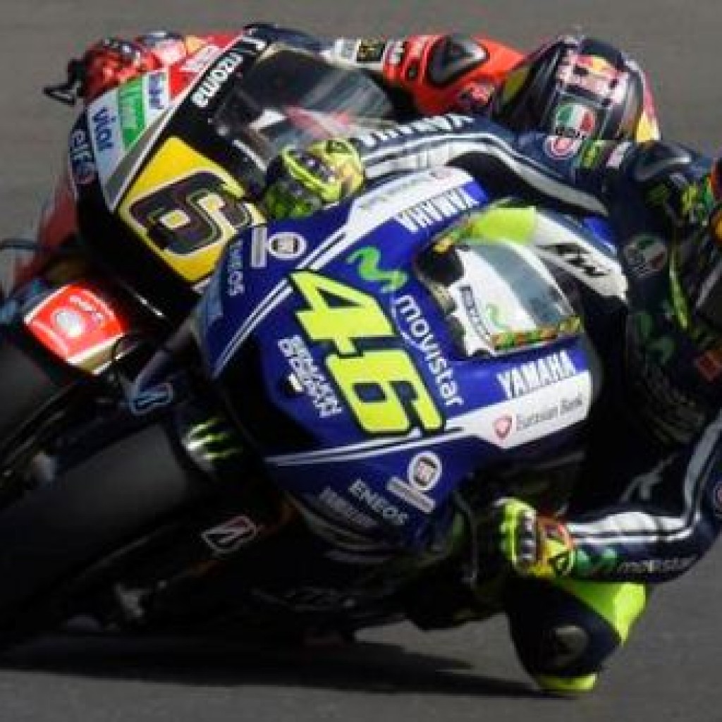 Valentino Rossi vs Stefan Bradl