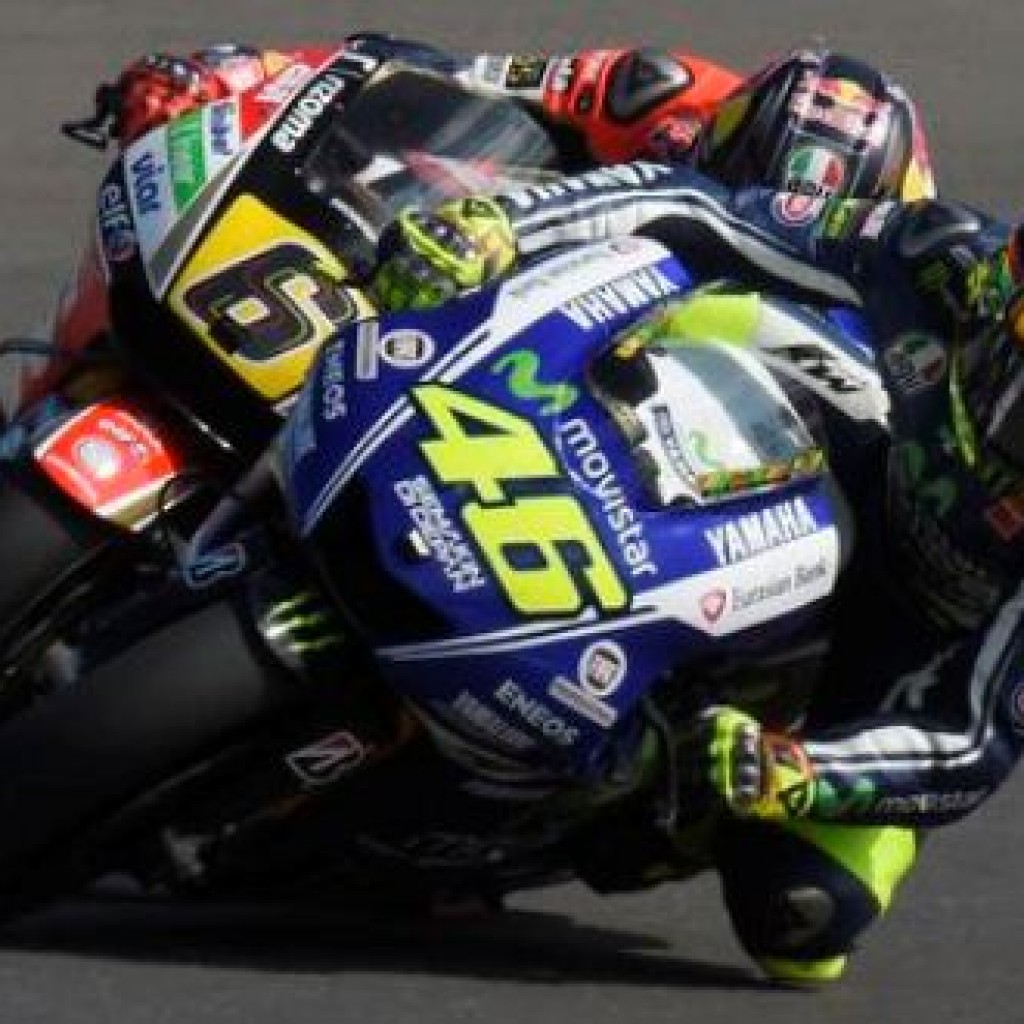 Valentino Rossi vs Stefan Bradl