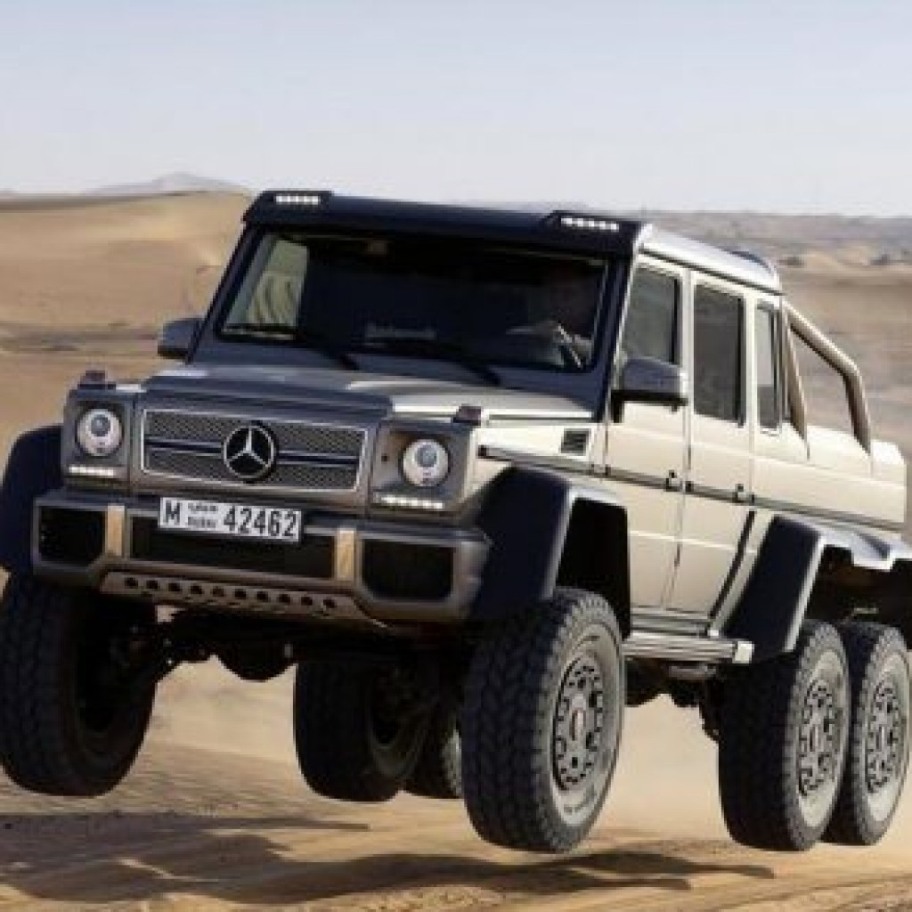 Mercedes benz C63 AMG 6x6