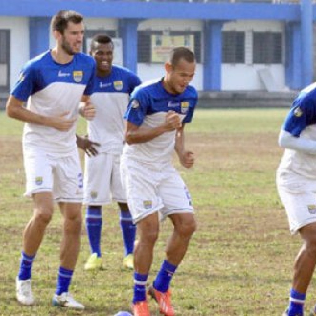 persib vs gresik