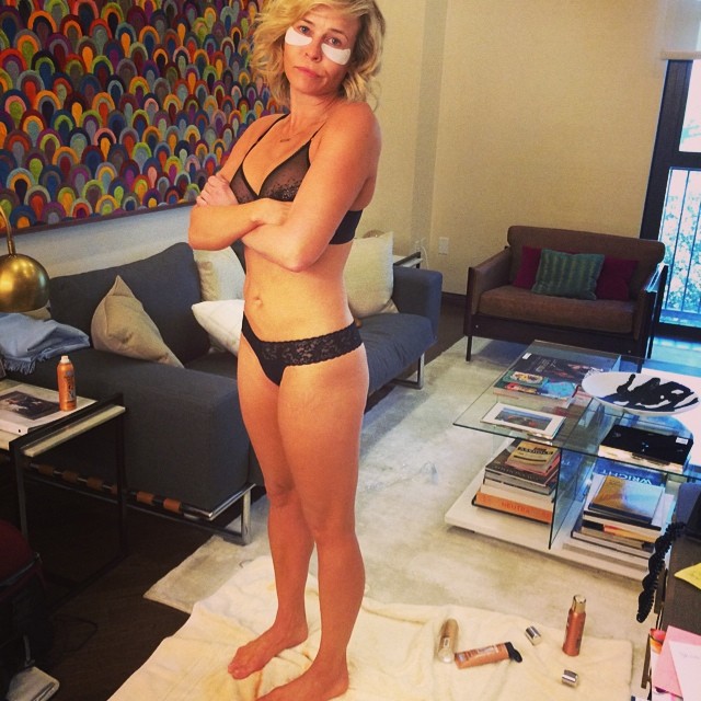 Chelsea Handler Unggah Foto bugil ke Instagram