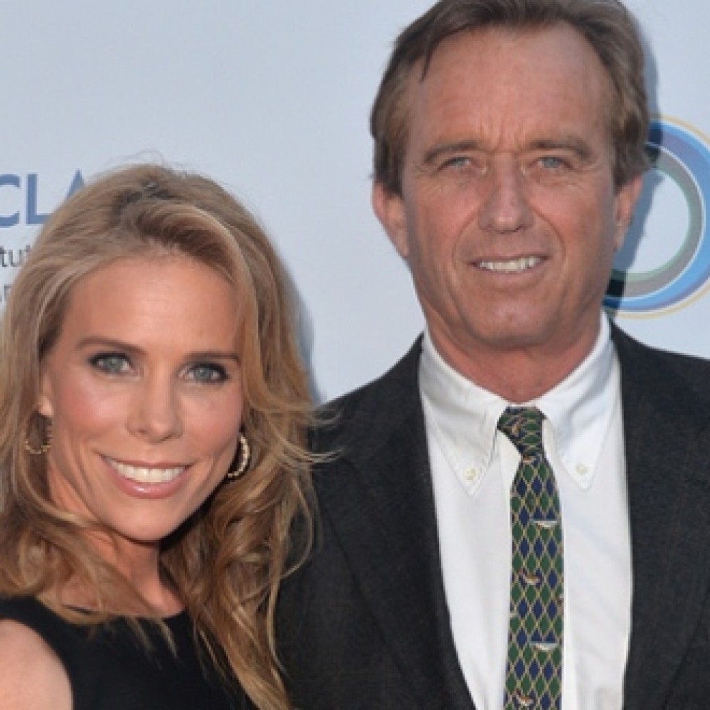 Robert Kennedy Jr dan Cheryl Hines