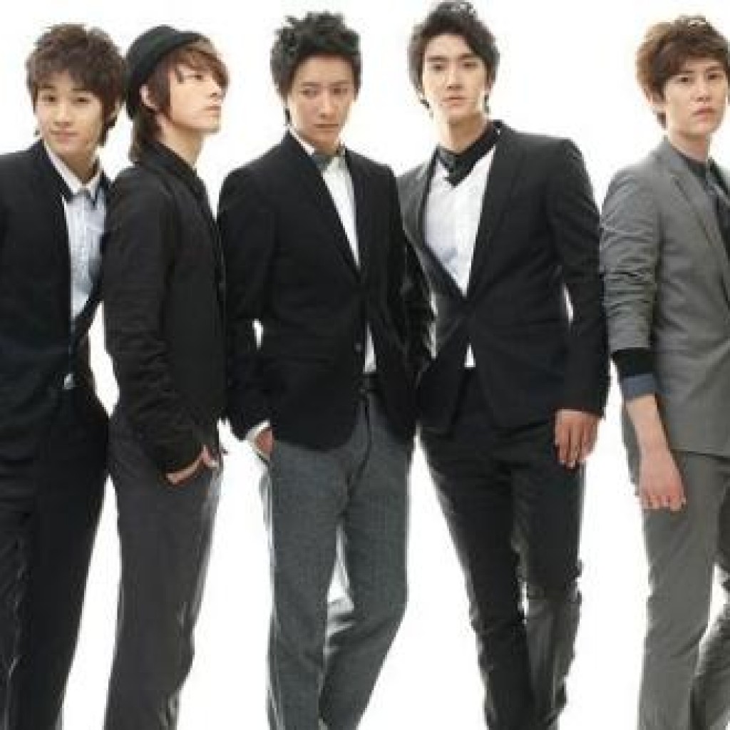 Super Junior 12 человек. Группа 2pm super Junior. Super Junior состав 2022 года. Маски super Junior. Can you feeling super junior