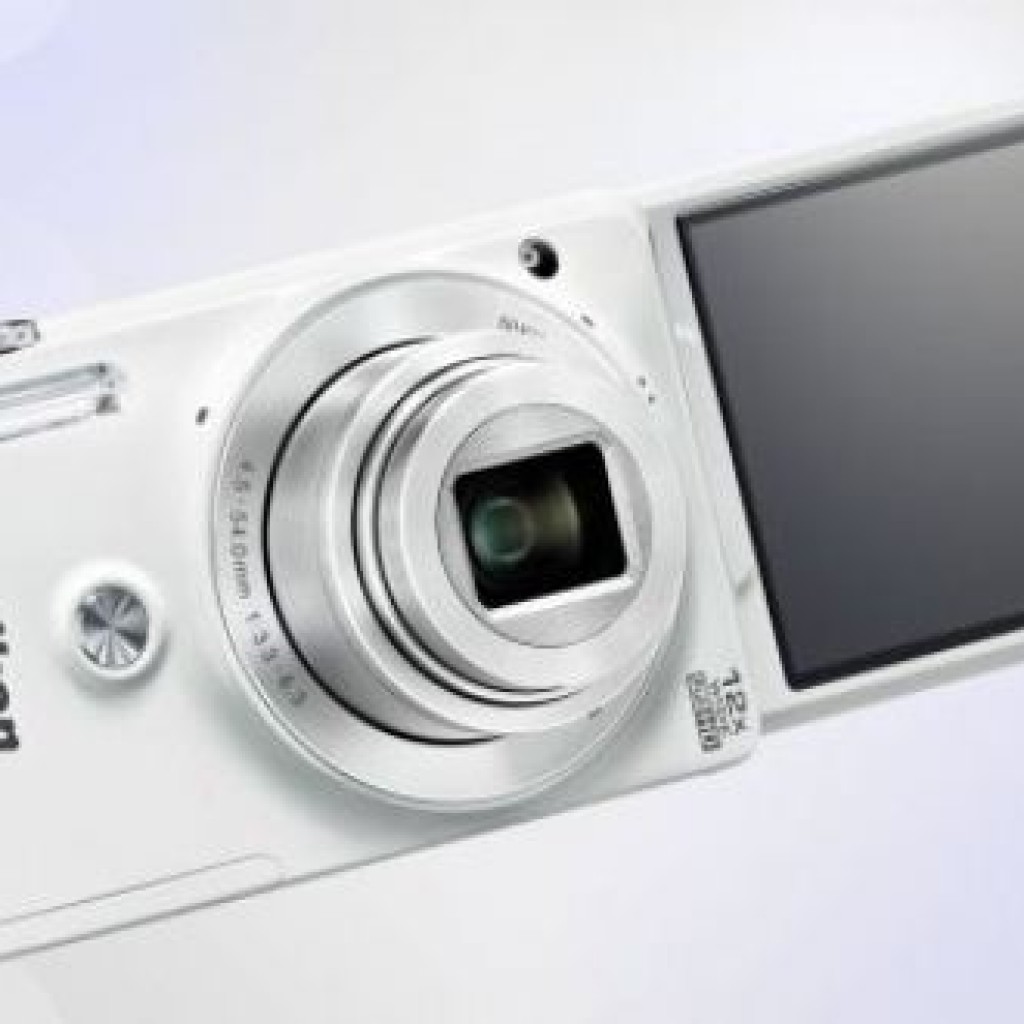 Nikon Coolpix S6900