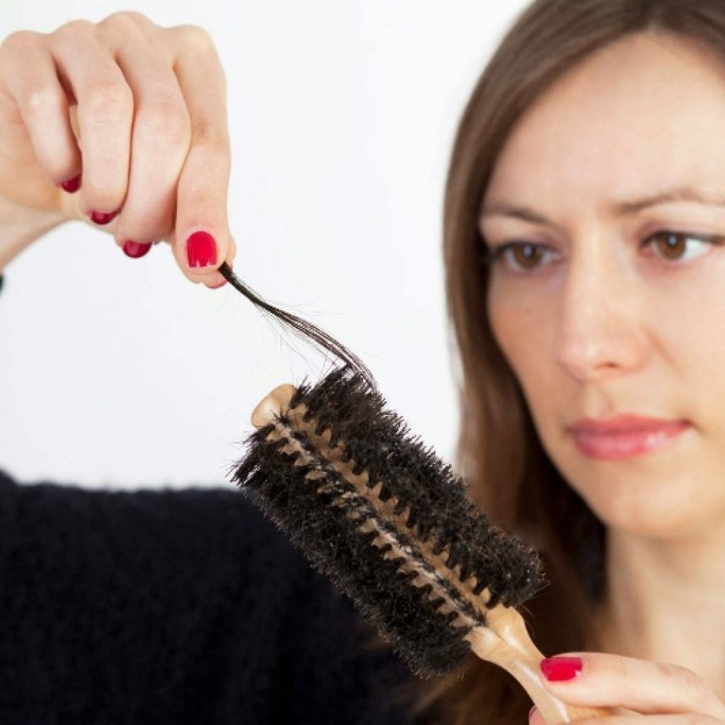 Cara Mengatasi Rambut Rontok