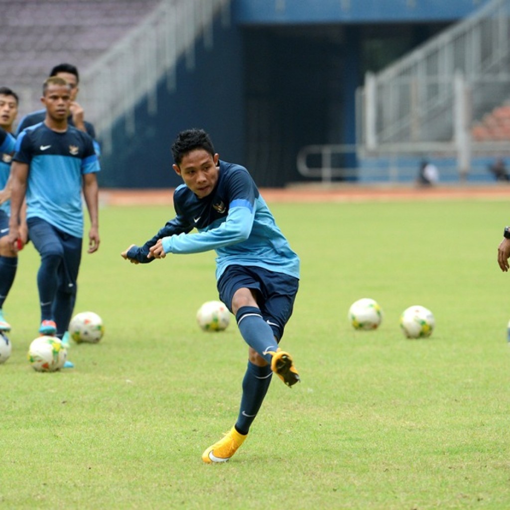 Evan Dimas