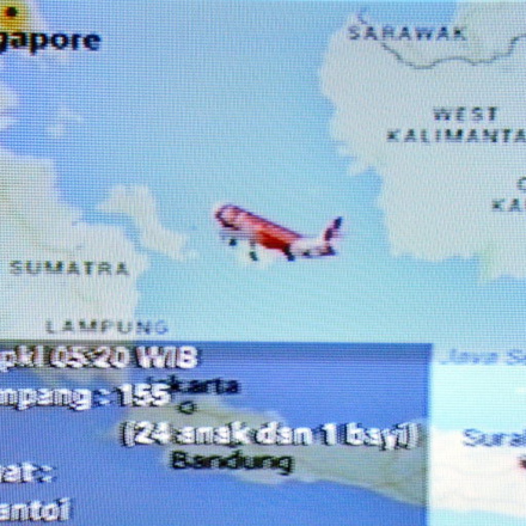 Jenazah Penumpang Pesawat AirAsia QZ8501 Ditemukan