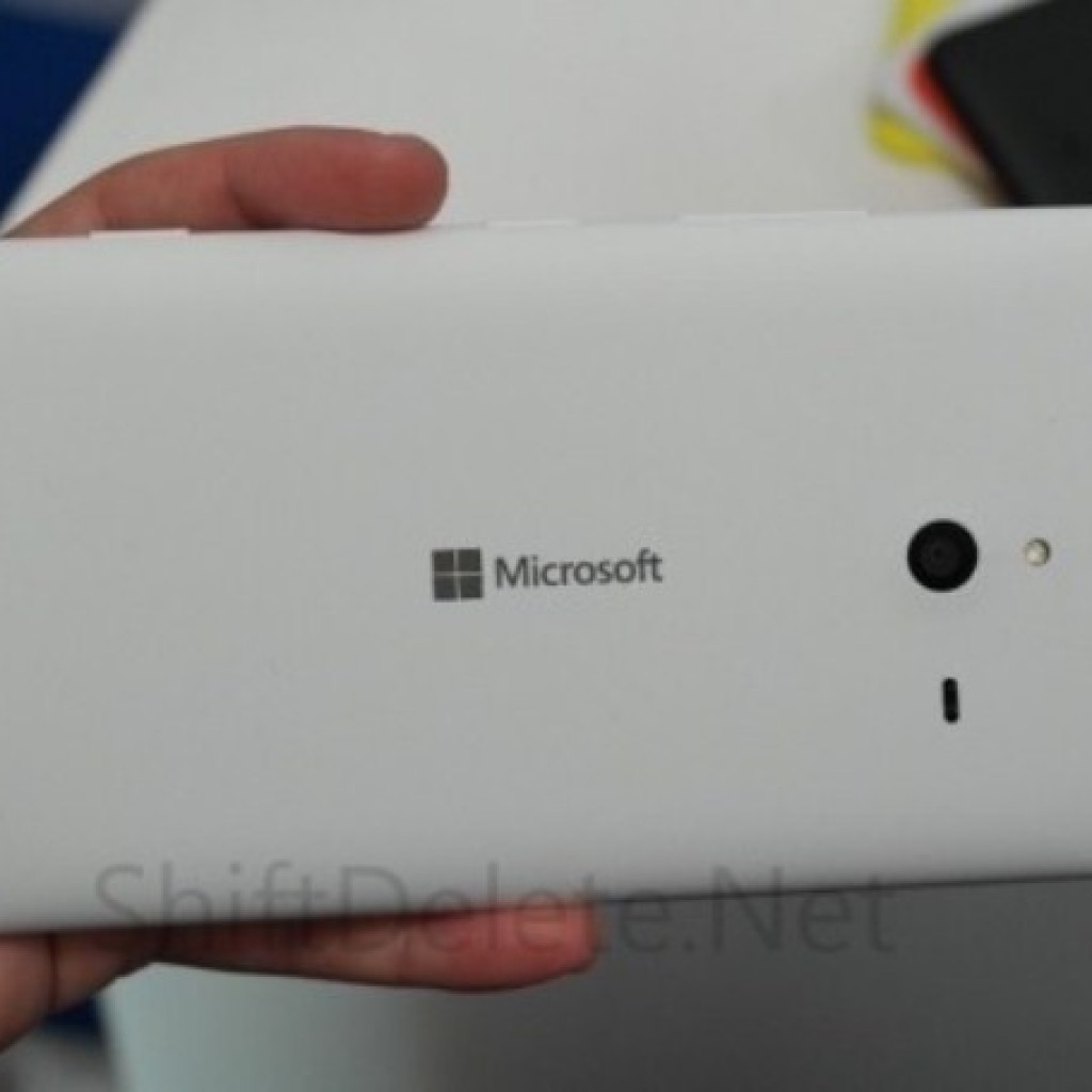 Microsoft Lumia 1330