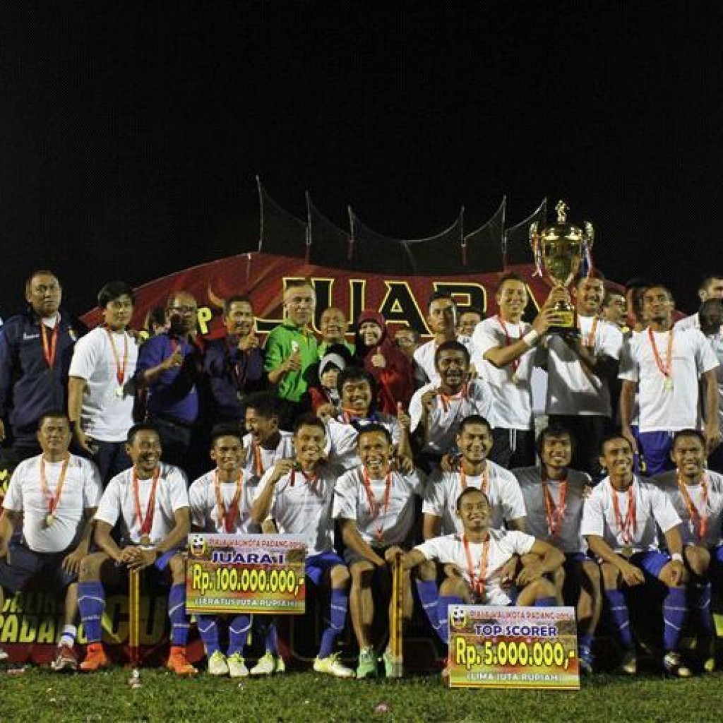 Persib Juara Piala Walikota Padang 2015