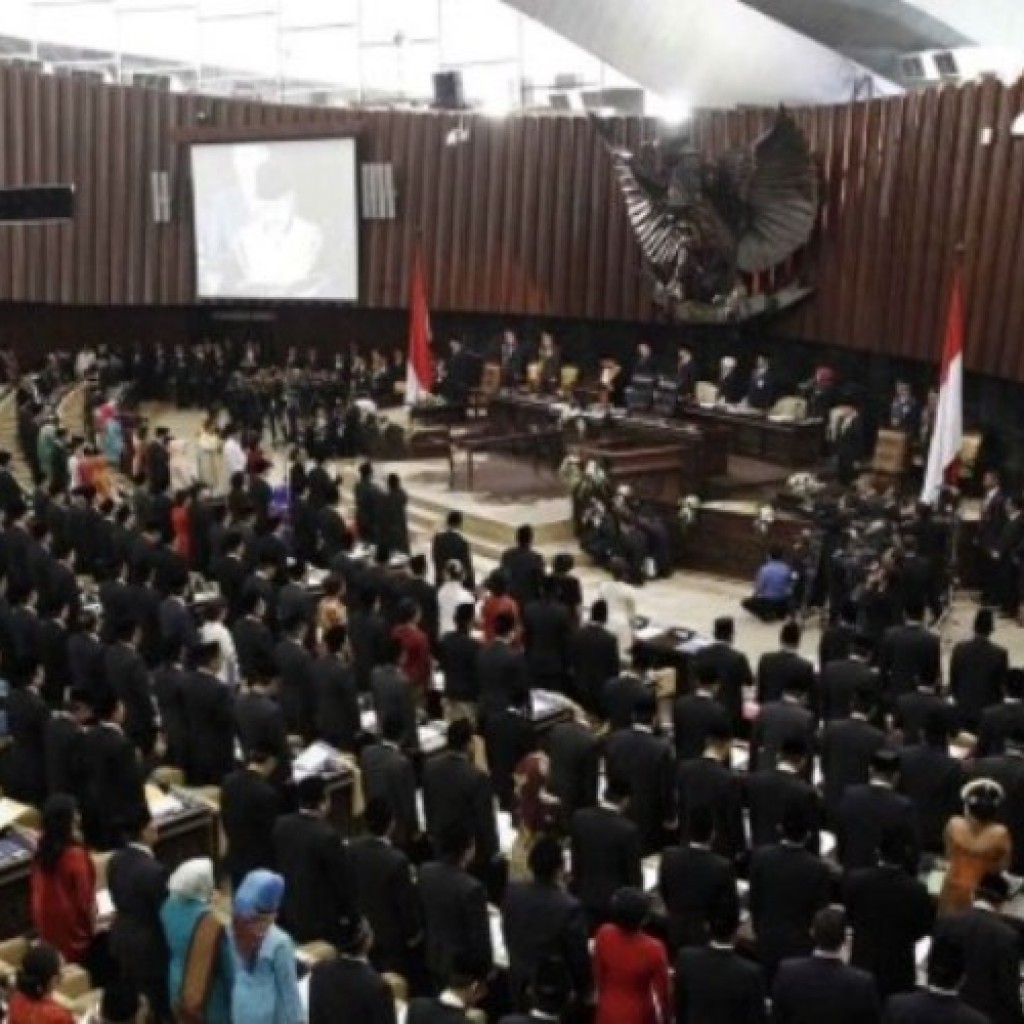 Sidang Paripurna DPR pengesahan Perppu Pilkada