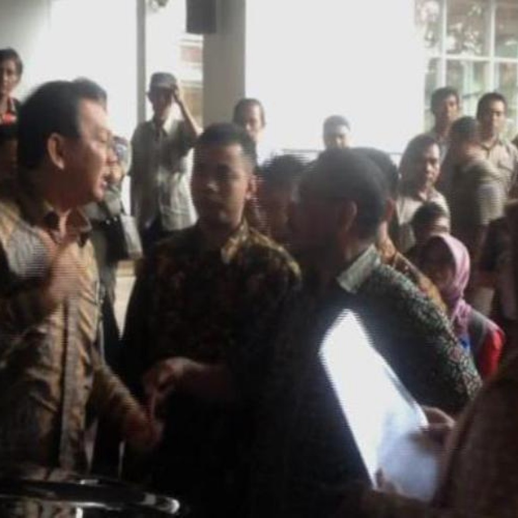 Ahok ngamuk nyaris baku hantam