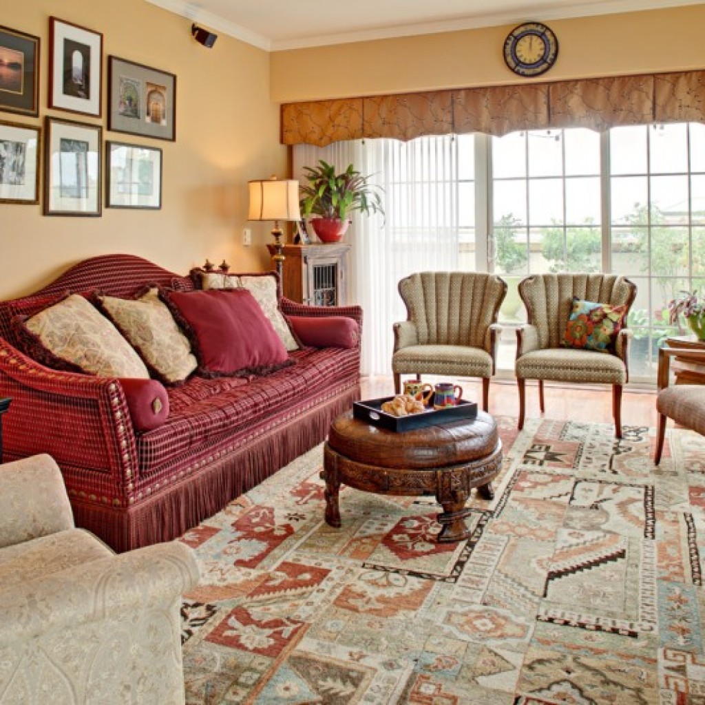 Furniture Antik Untuk Mempercantik Interior Ruangan