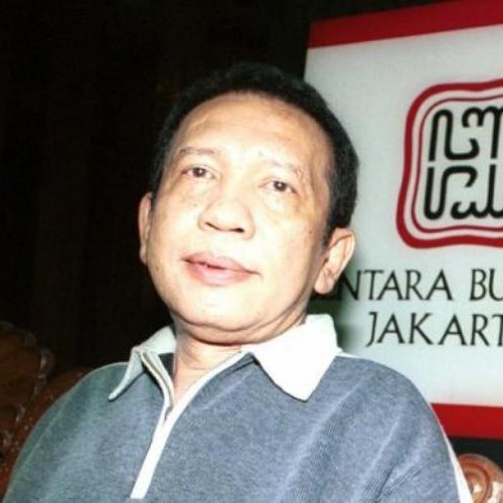 Rinto Harahap meninggal dunia karena Kanker Tulang Belakang