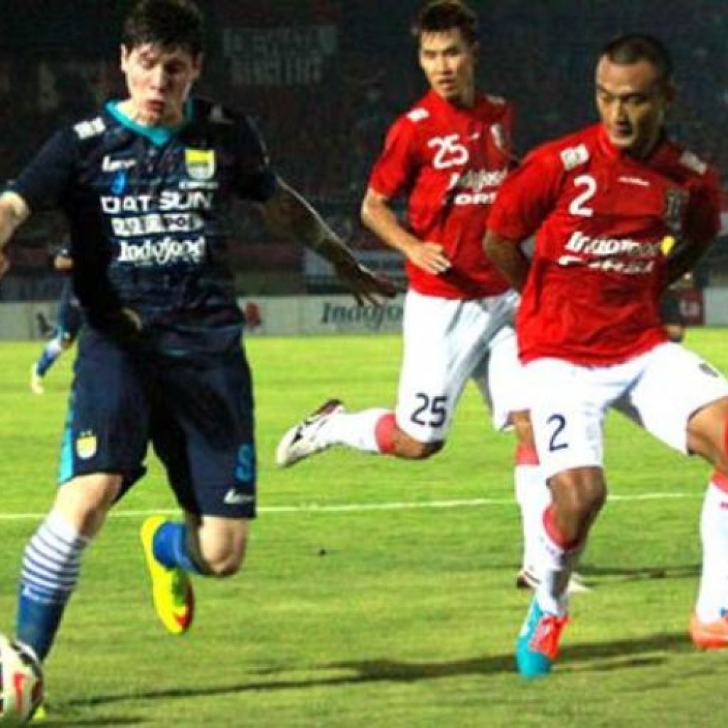 Pemain seleksi Persib Bandung Apollon lemondzhava
