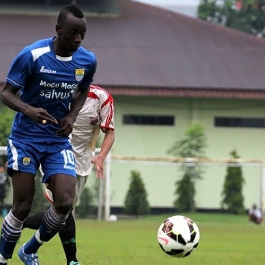 Latihan Makan Konate bersama Persib