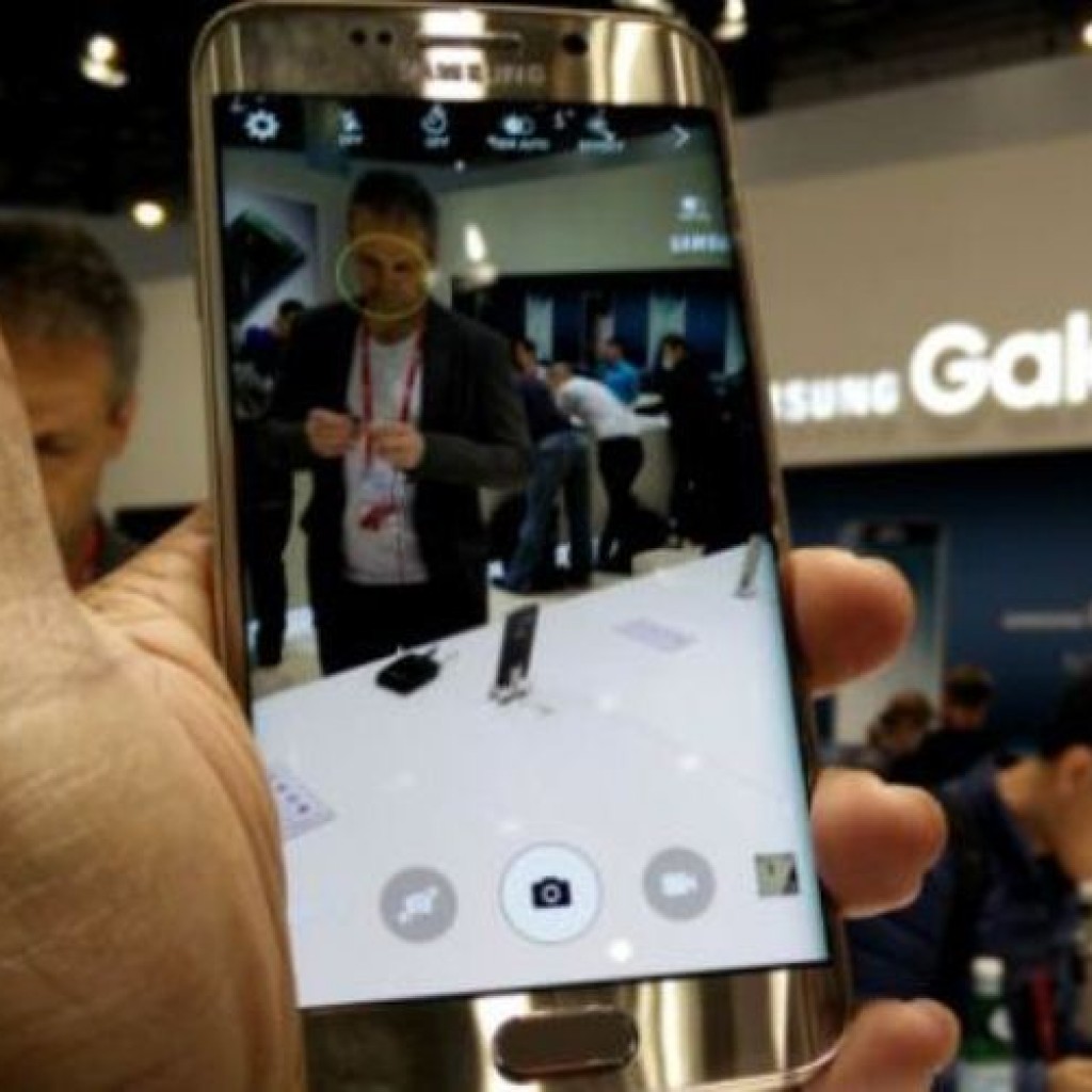 Samsung Galaxy S6 Fake Fans