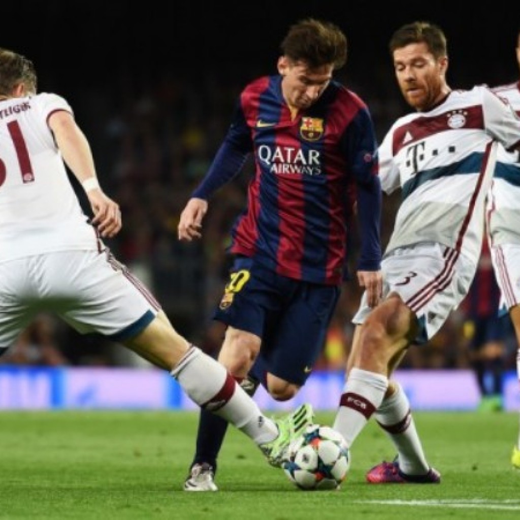 Lionel Messi Vs Xabi Alonso