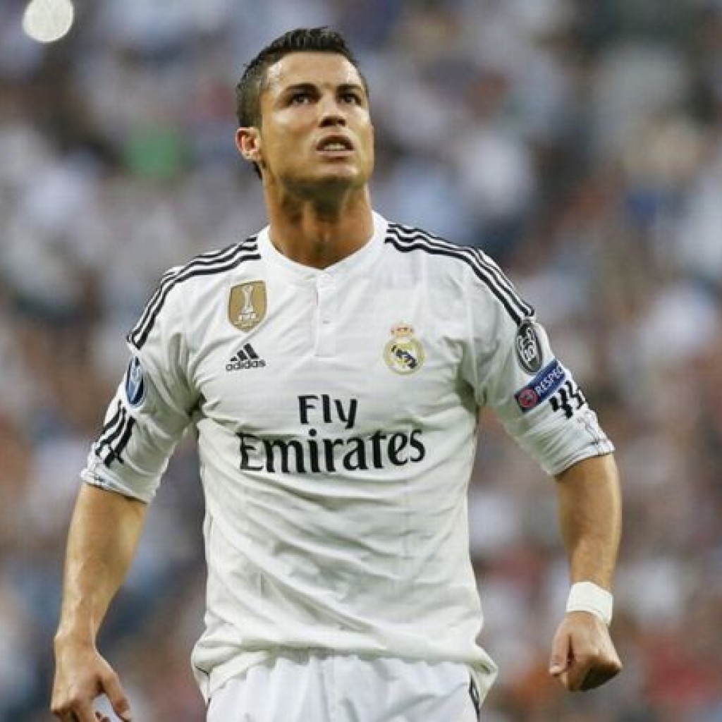 Ronaldo Pecahkan Rekor Golnya Sendiri