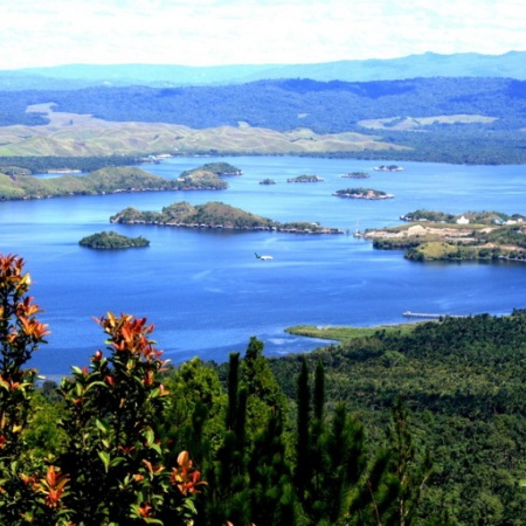 Wisata Danau Terindah di Indonesia