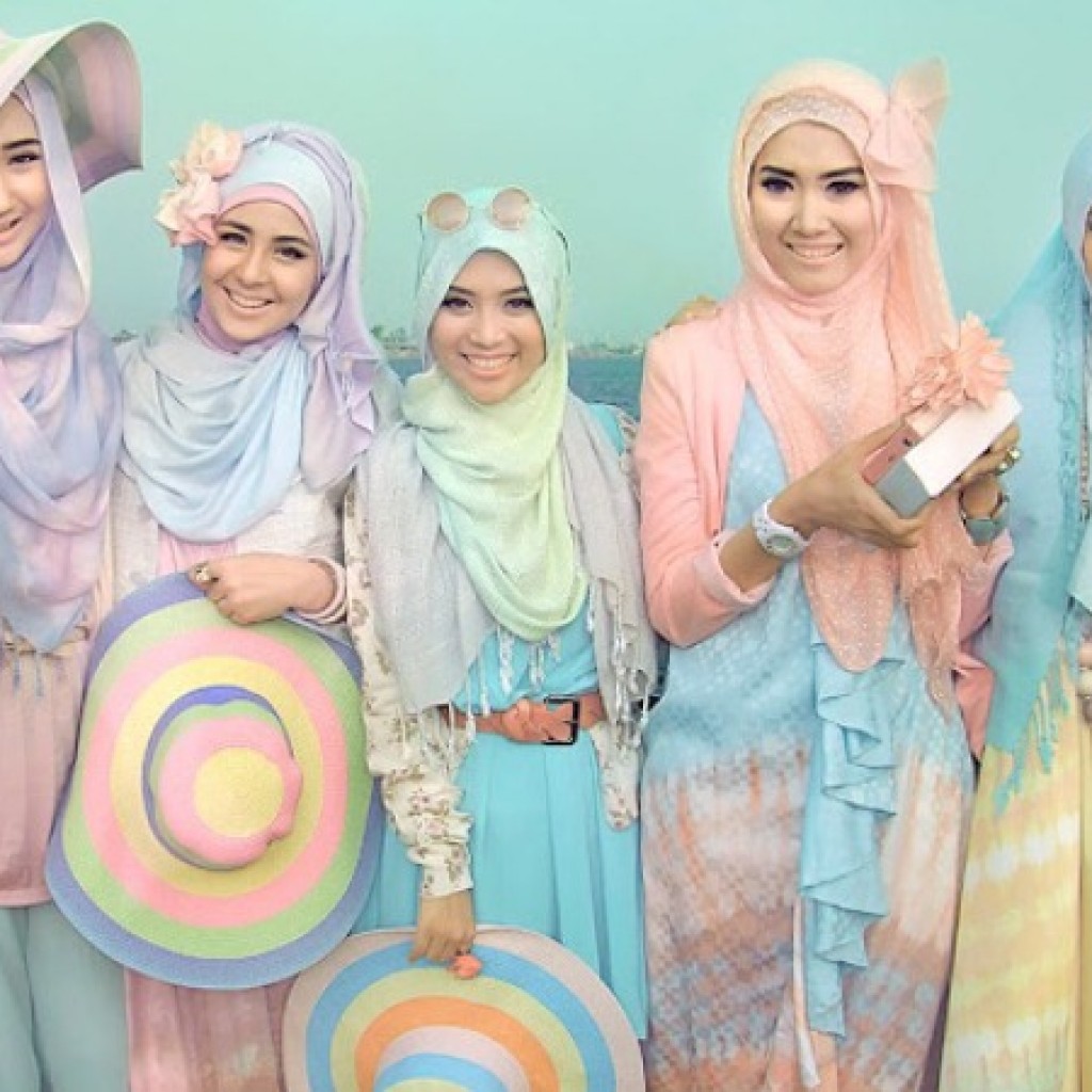 Memadukan Warna Hijab Sesuai Warna Kulit