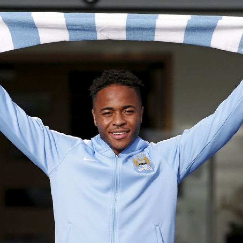 Raheem Sterling Resmi Berseragam City