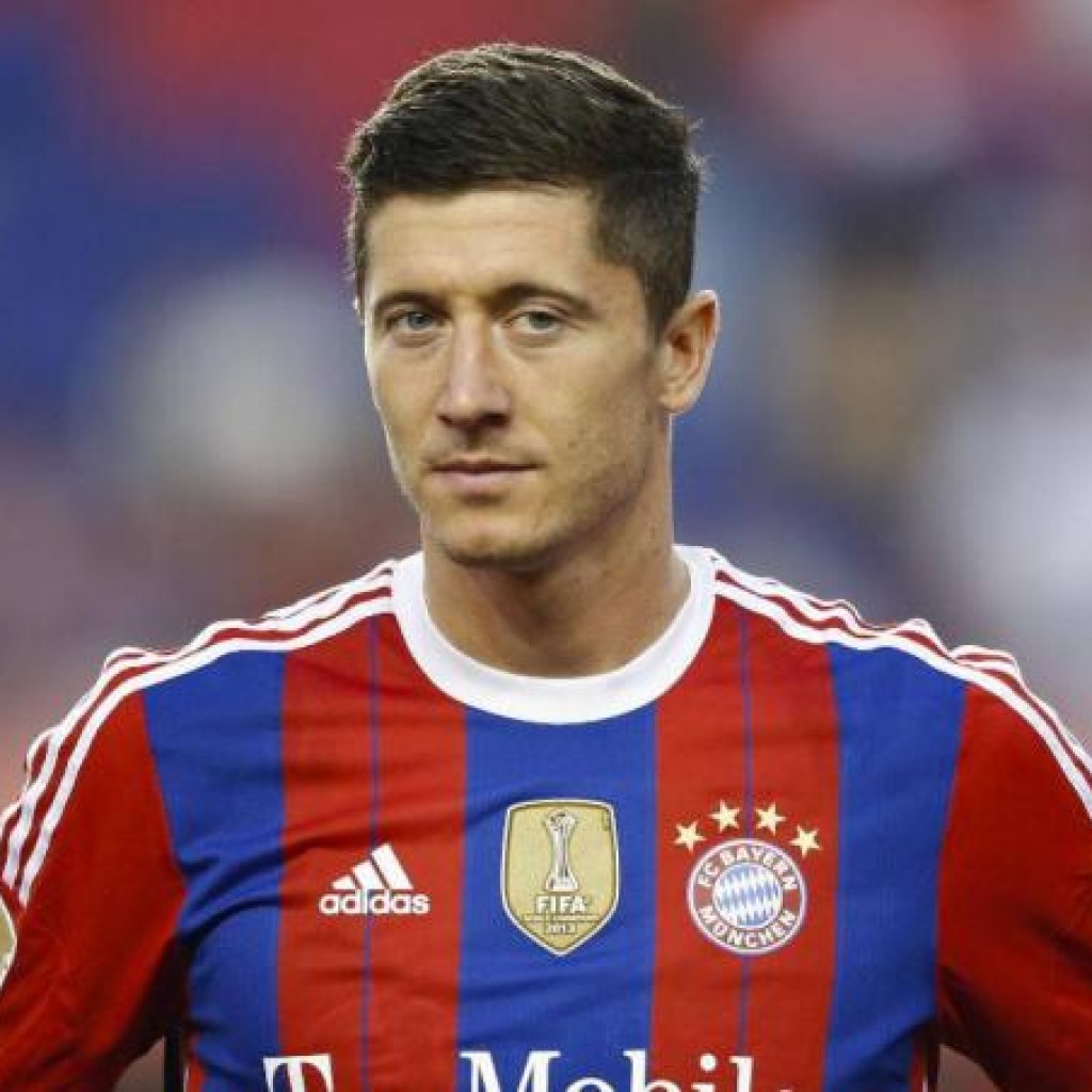 Robert Lewandowski Diburu MU