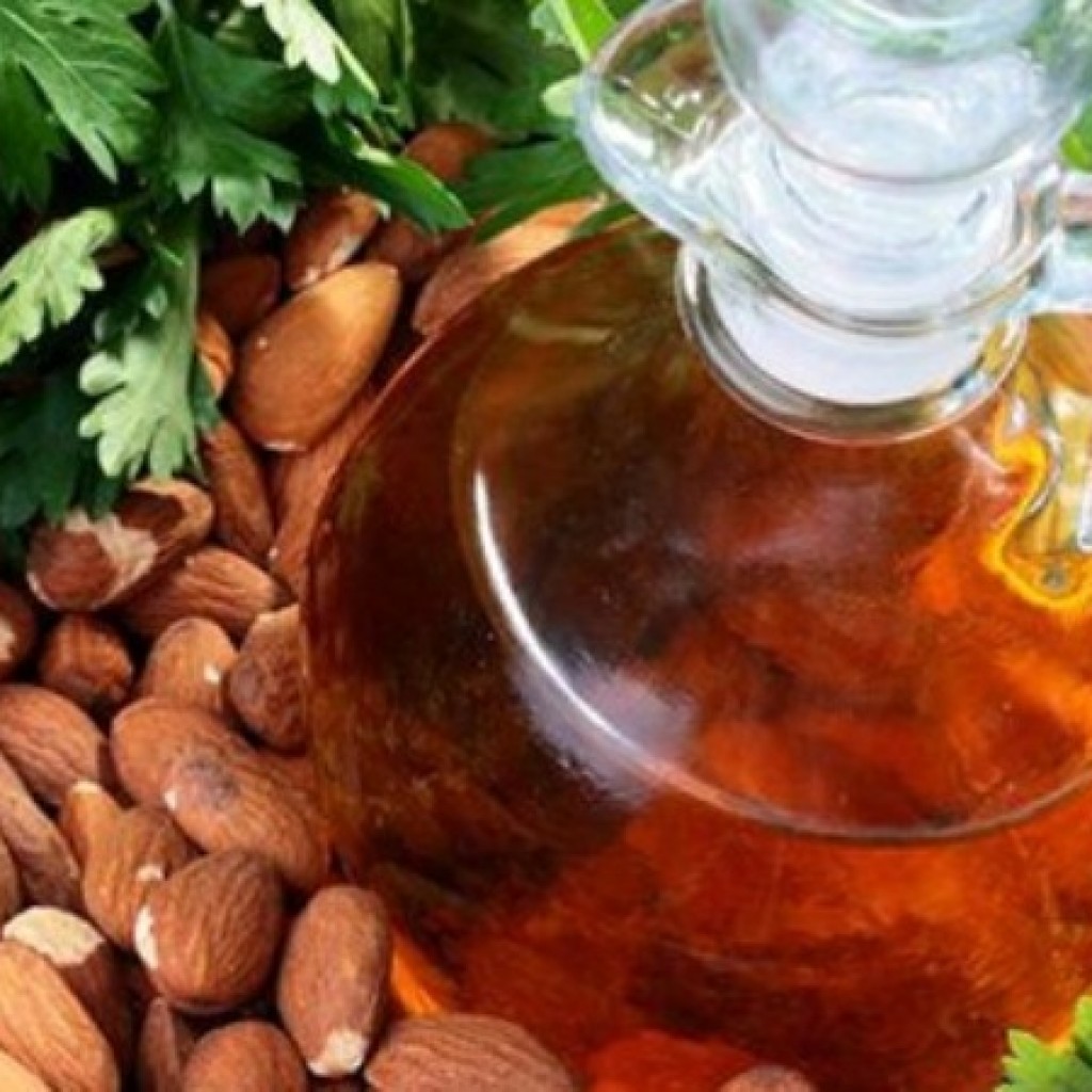 8 Manfaat Minyak Almond Untuk Kecantikan Kulit