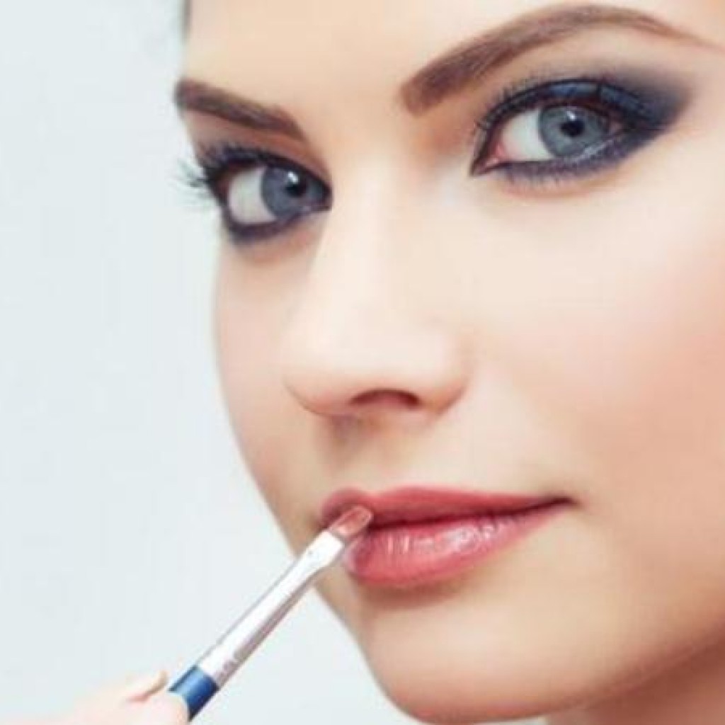 Mengapa Anda Tidak Boleh Menggunakan Make up Setiap Hari