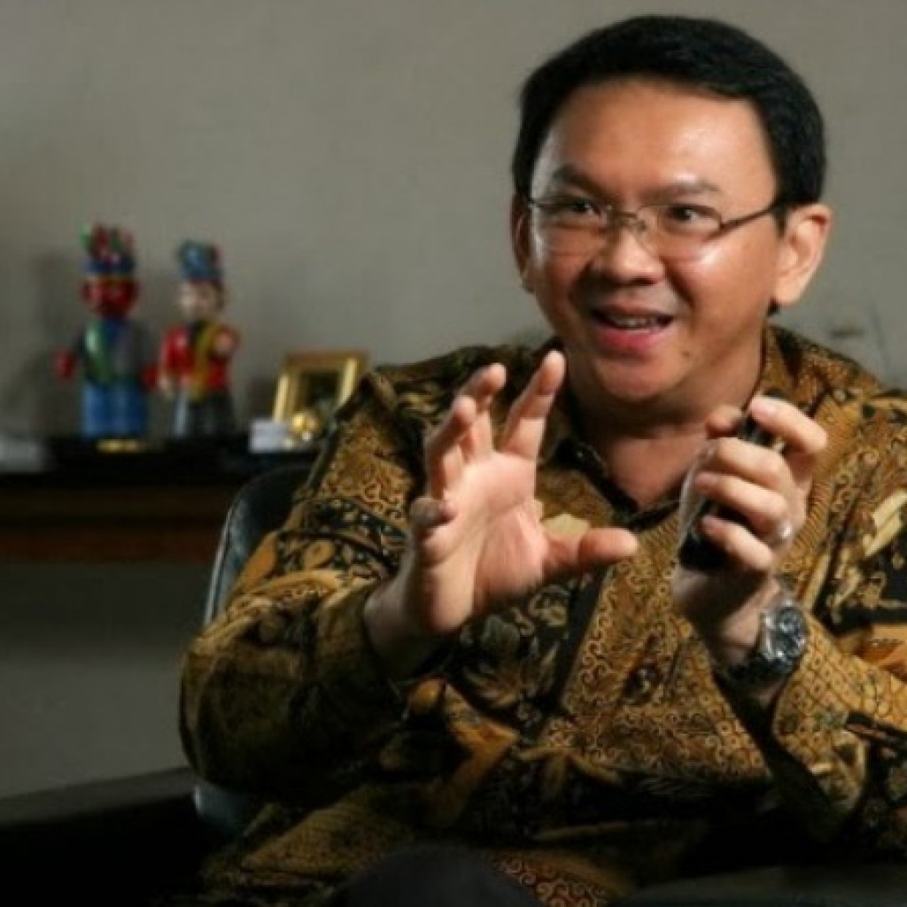 Batik Ahok Hadiah dari Presiden Jokowi