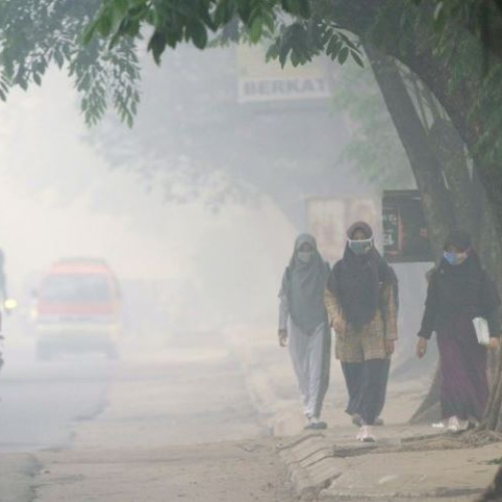 Bencana kabut asap di Indonesia