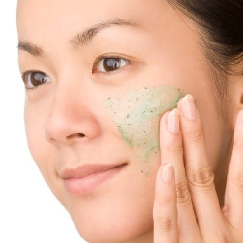 Inilah 8 Cara Jitu Membuat Facial Scrub Alami untuk Wajah
