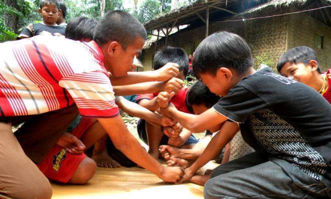 JIKA Anda Generasi 80-an, Pasti Kangen dengan Permainan Ini