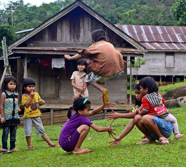 JIKA Anda Generasi 80-an, Pasti Kangen dengan Permainan Ini