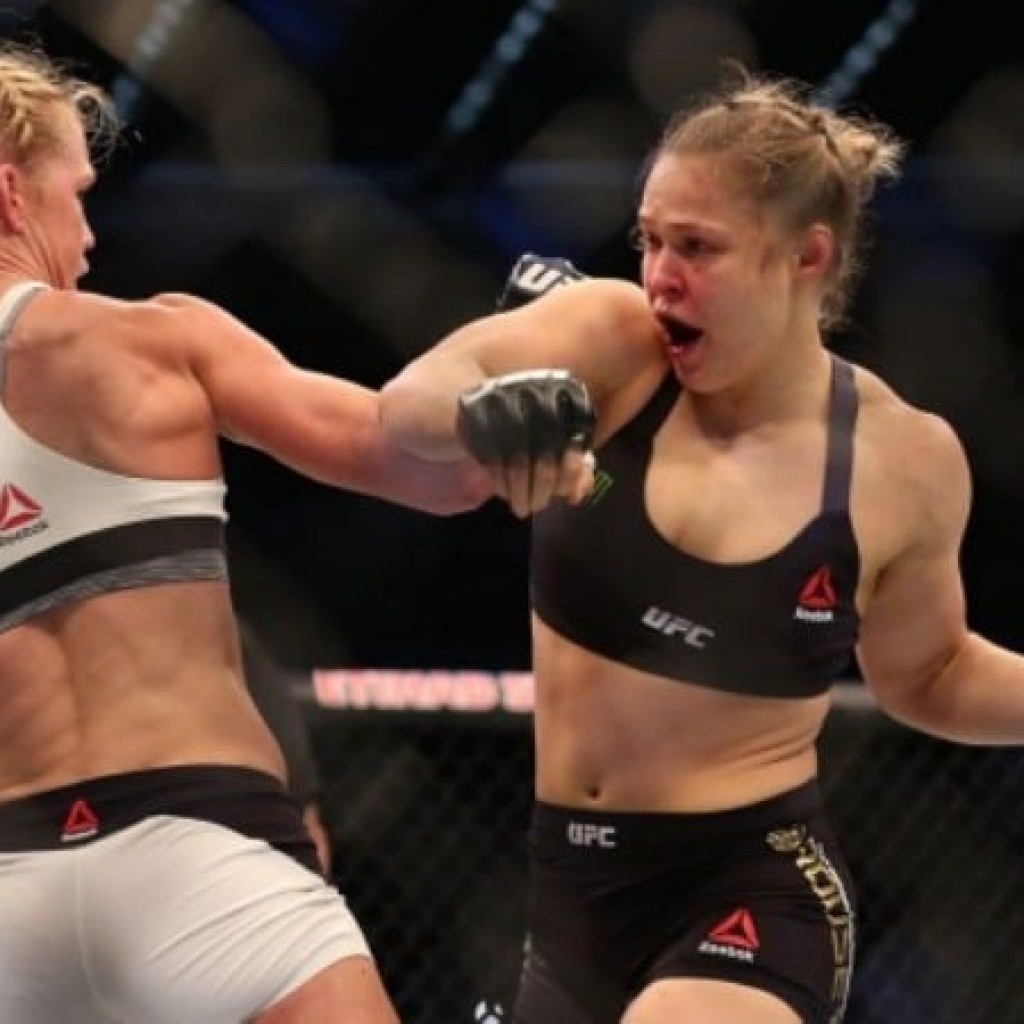 Ronda Rousey vs Holy Holm. 