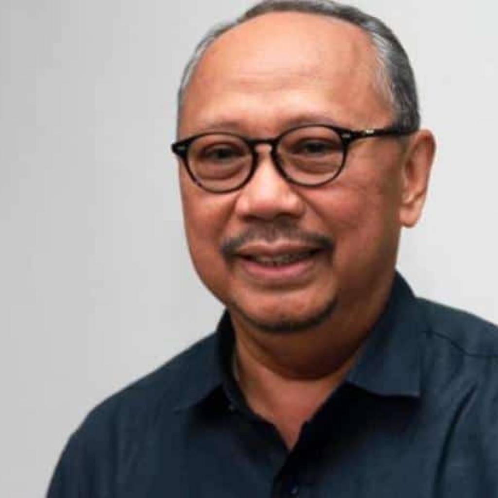 Ebiet G. Ade Persembahkan Album Bertajuk Serenade Untuk Sang Istri
